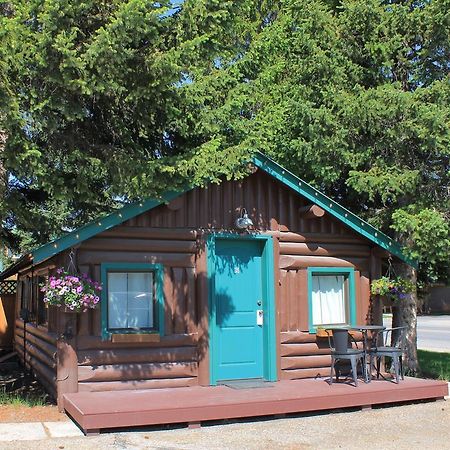 Мотель Moose Creek Cabins Запад Йеллоустон Экстерьер фото